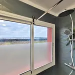 Palm Street Apartment II