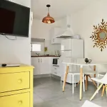 The Blue Corner Apartments