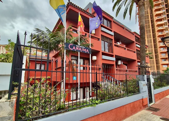 Canaima Apartments