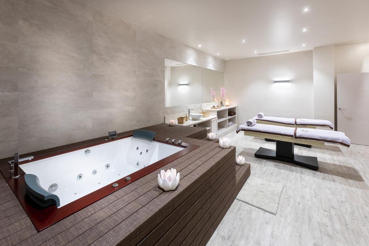 Riu Garoe Hotel 4*