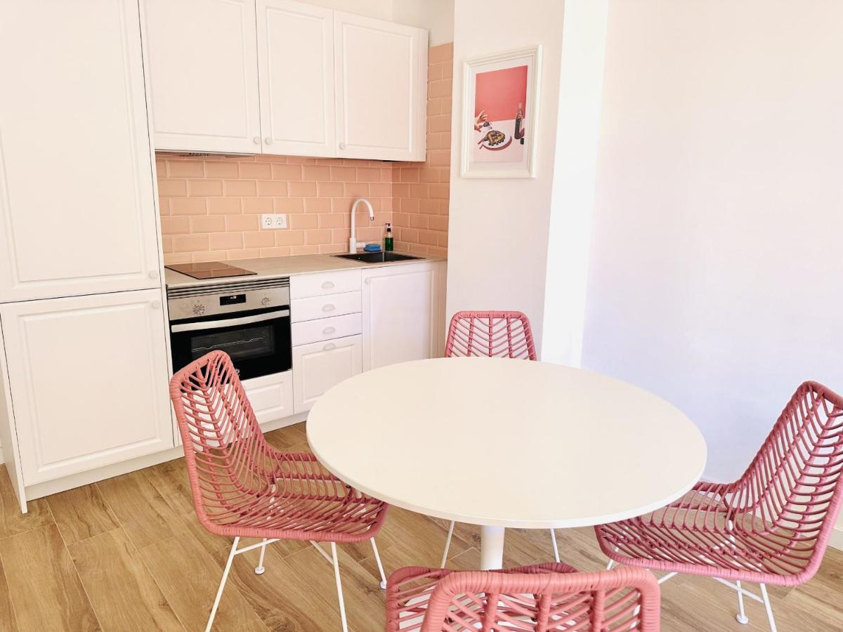 Pink Alta With Pool Apartment *