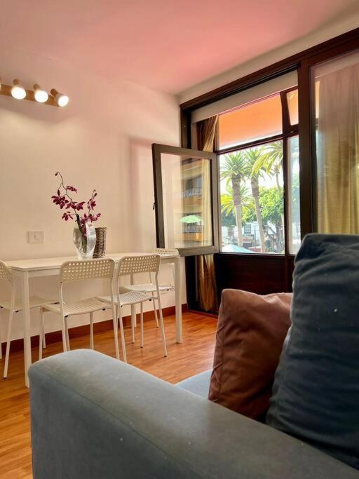 Estudio Detail La Marina Apartment *