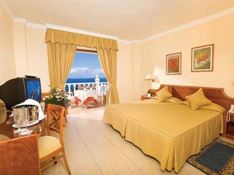 Hotel Riu Garoe 4*