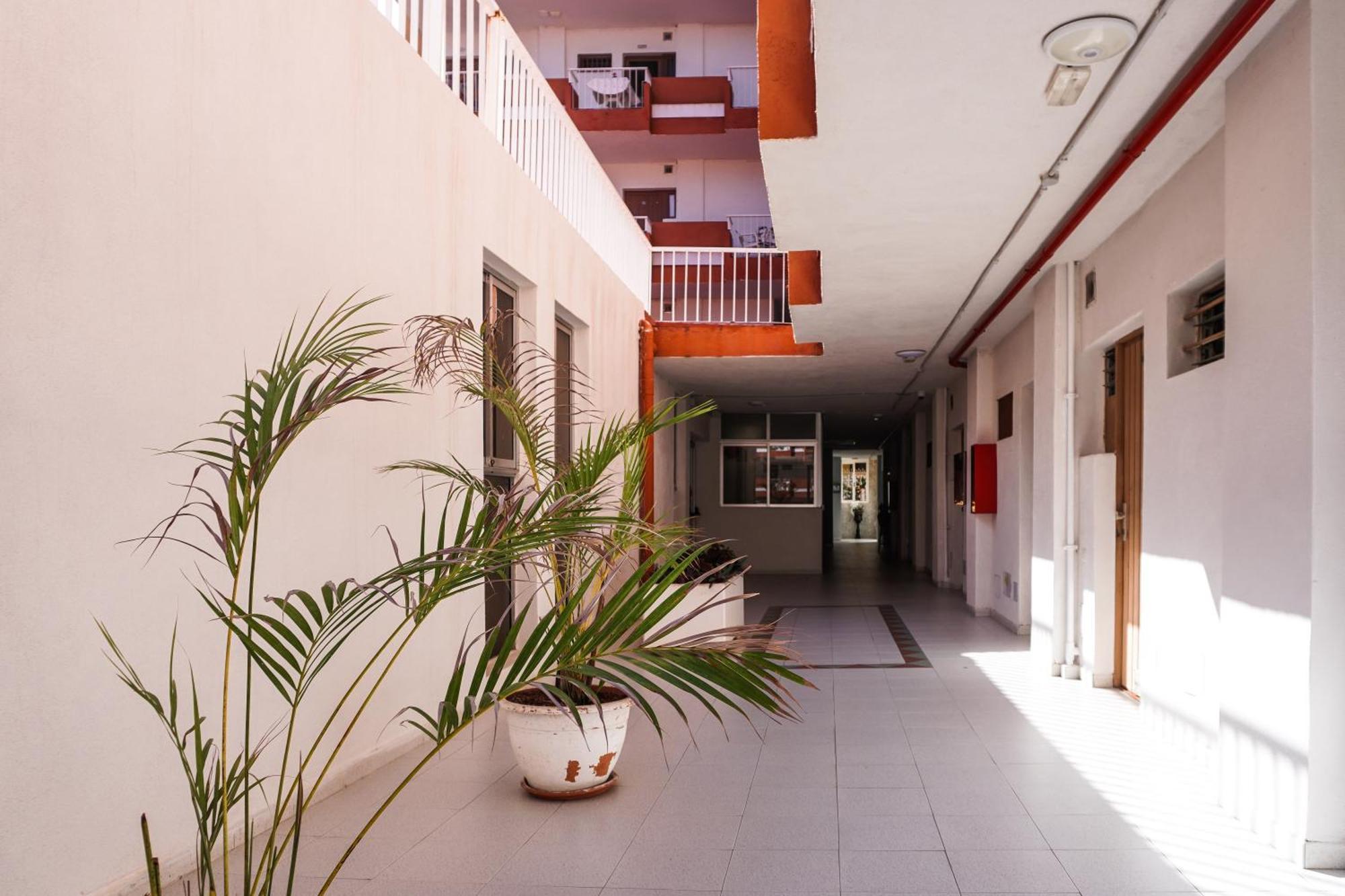 Modern Close To The With Pool Puerto de la Cruz (Tenerife)
