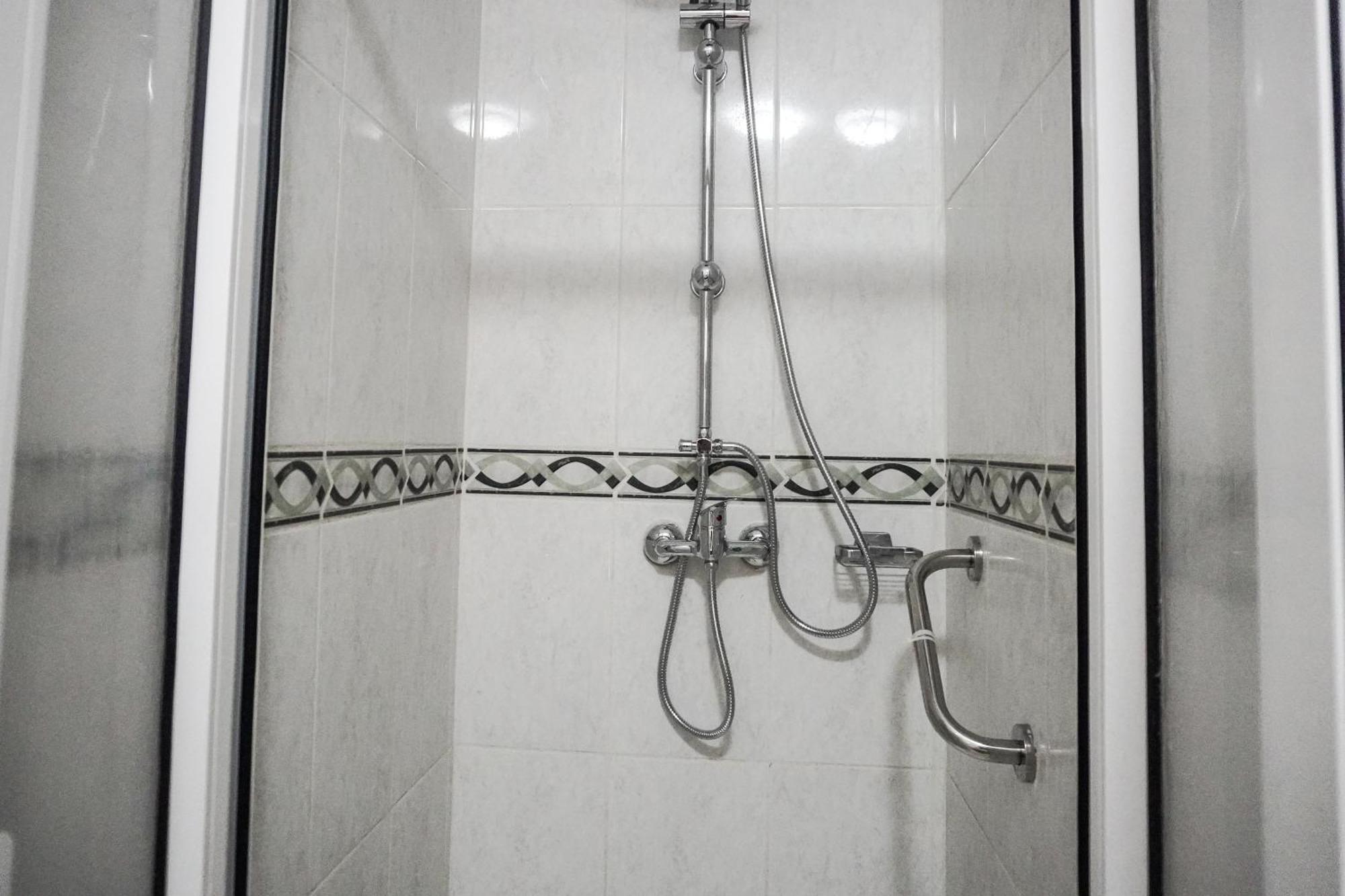 Apartamento Modern Close To The With Pool