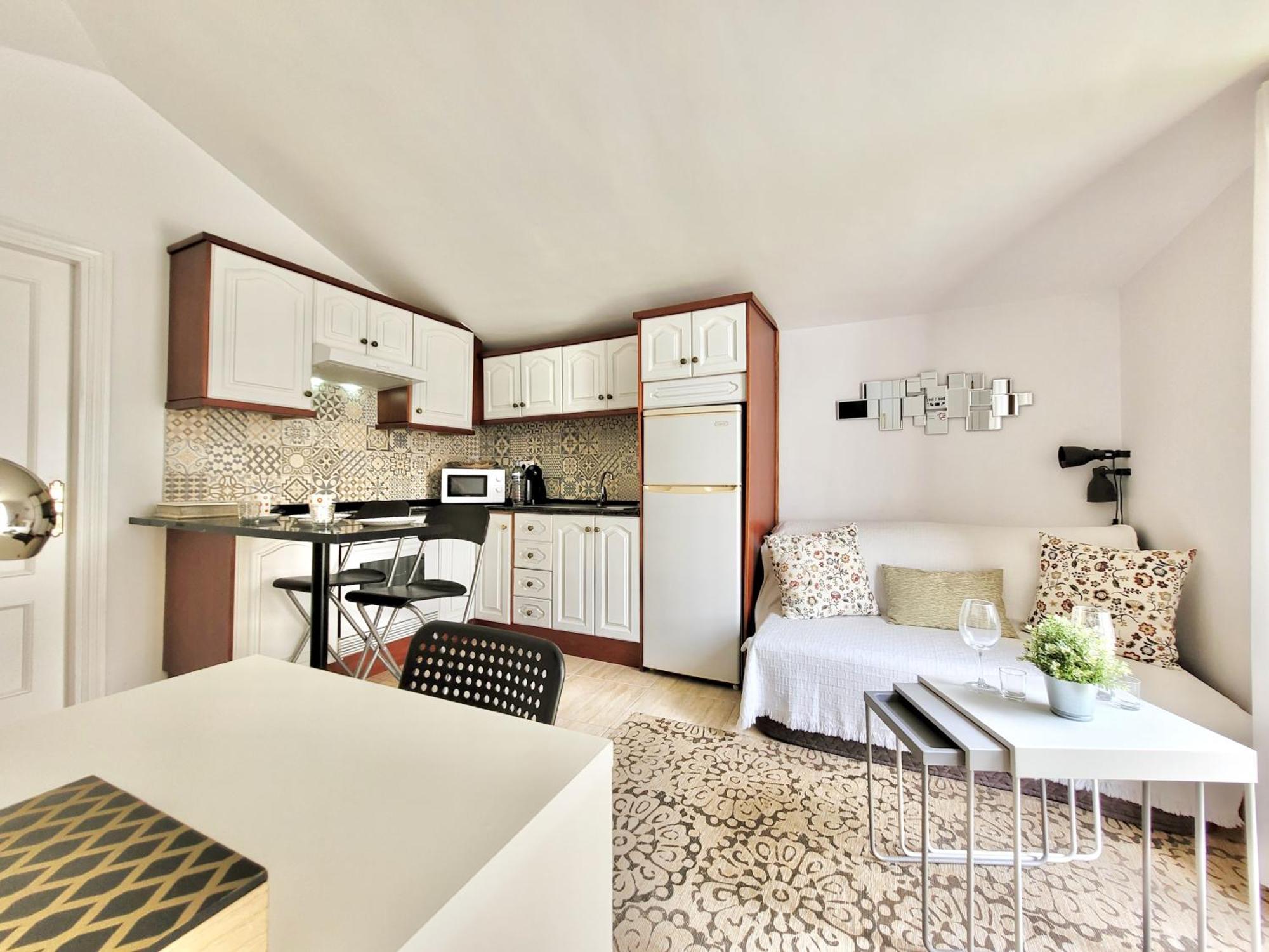 Miranda Penthouse Ad With Free Parking Apartment *