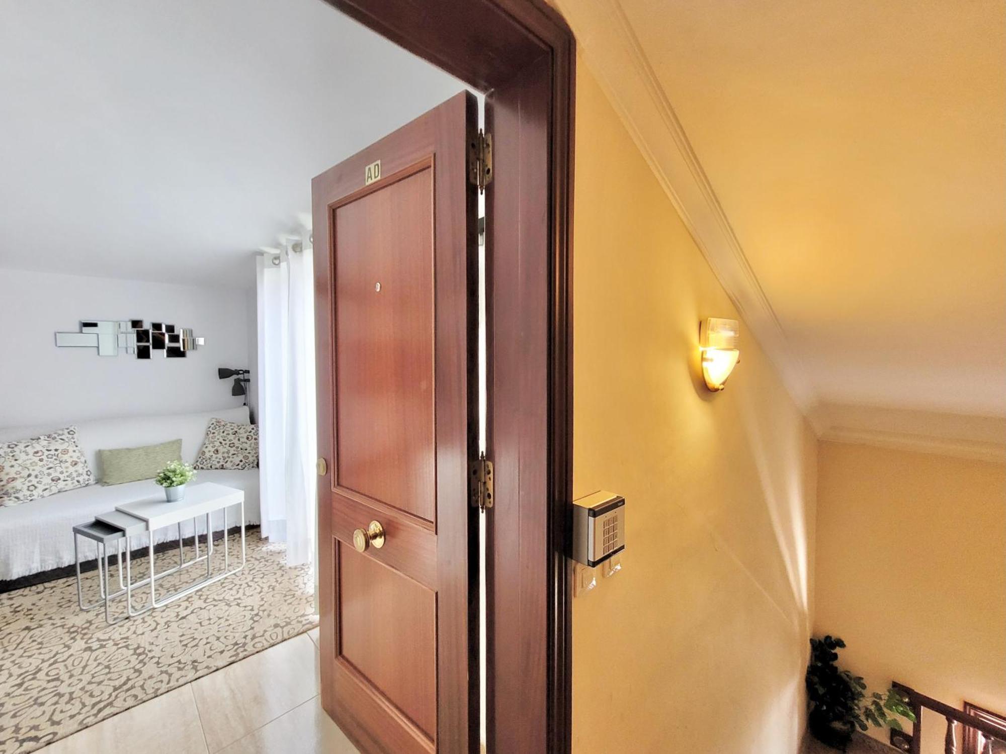 Apartment Miranda Penthouse Ad With Free Parking *