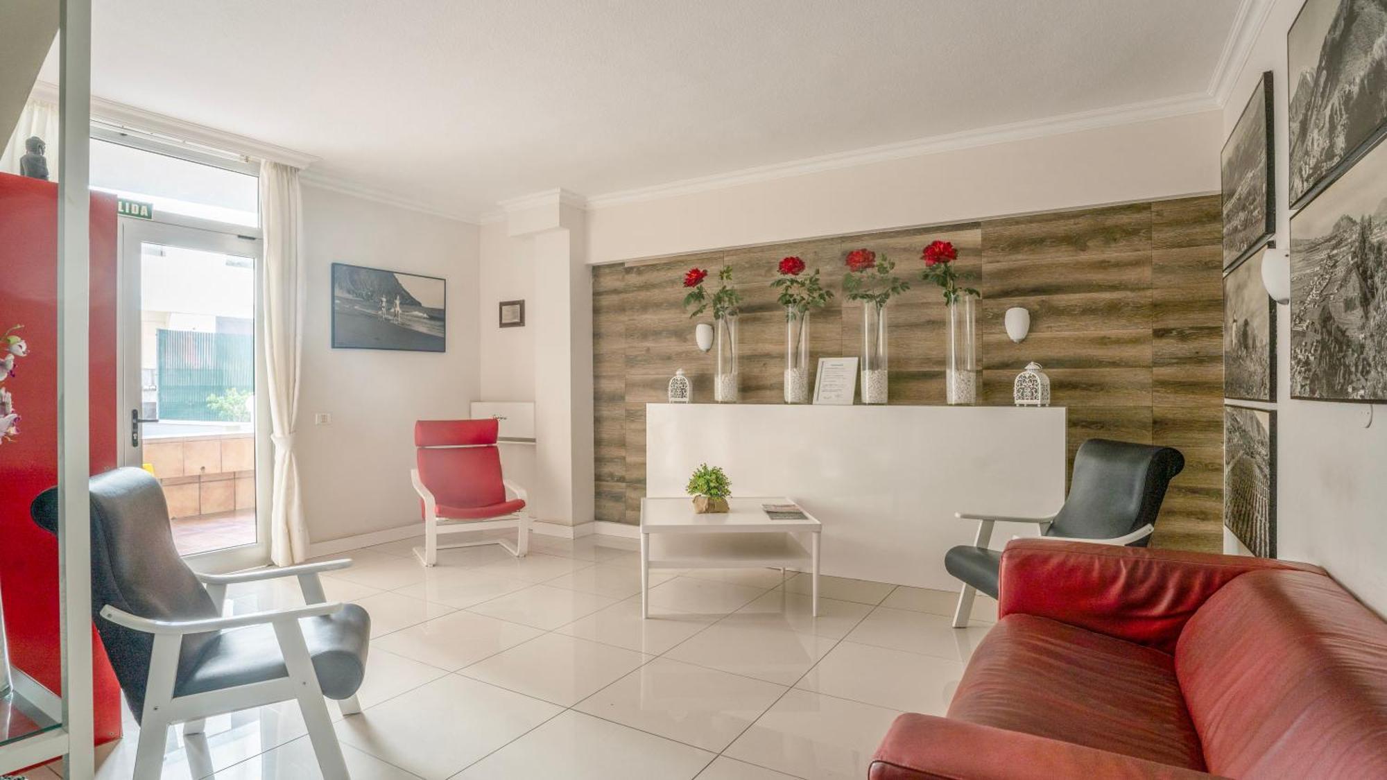 Nicalex Apartment *