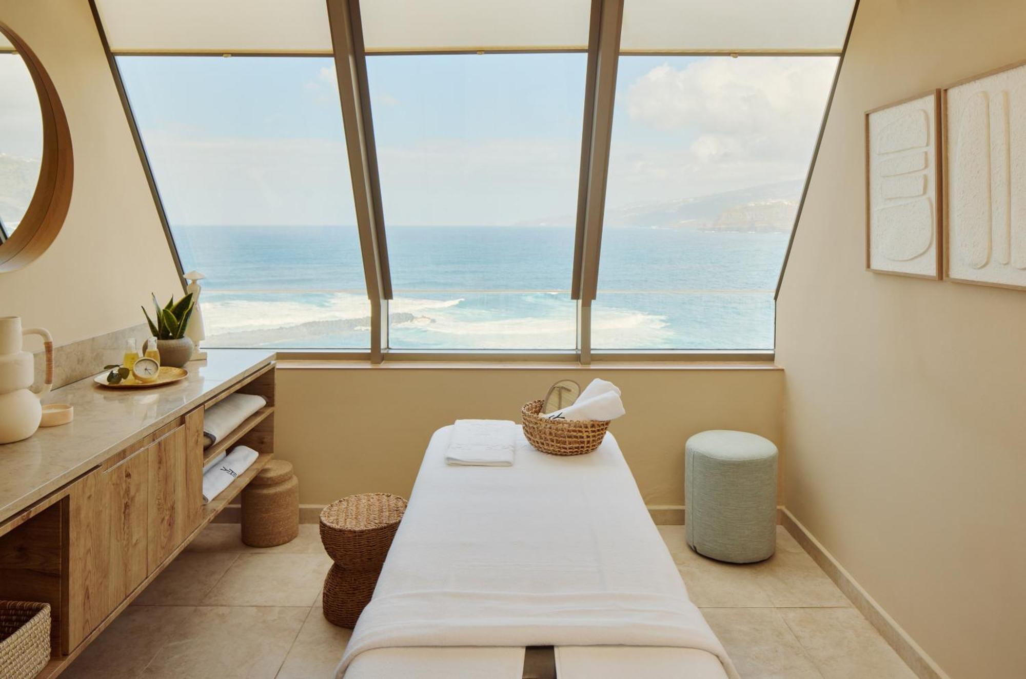 Hotel Melia Costa Atlantis Tenerife 4*