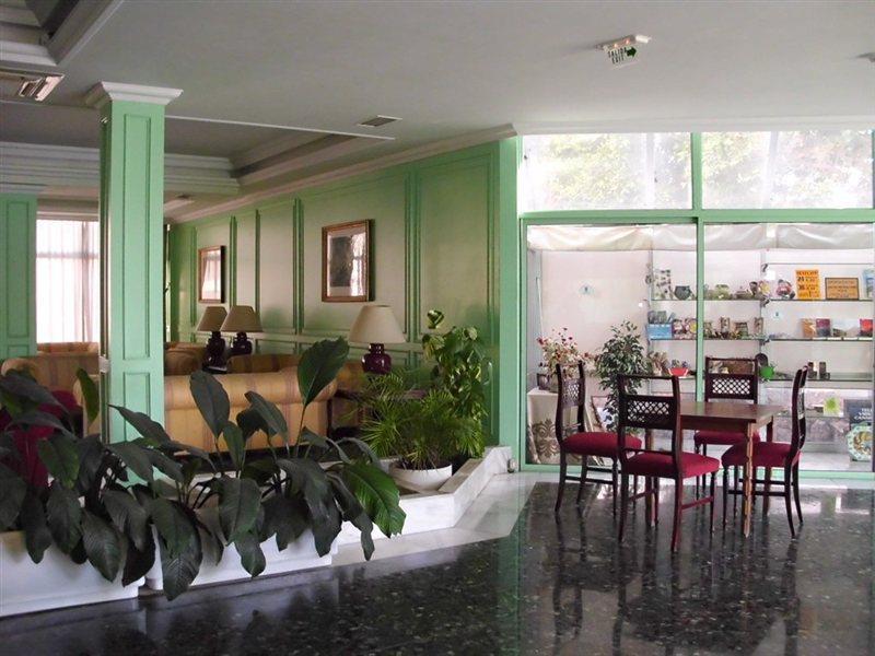 Elegance Miramar Hotelli 3*