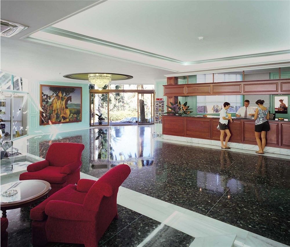 Elegance Miramar 3*