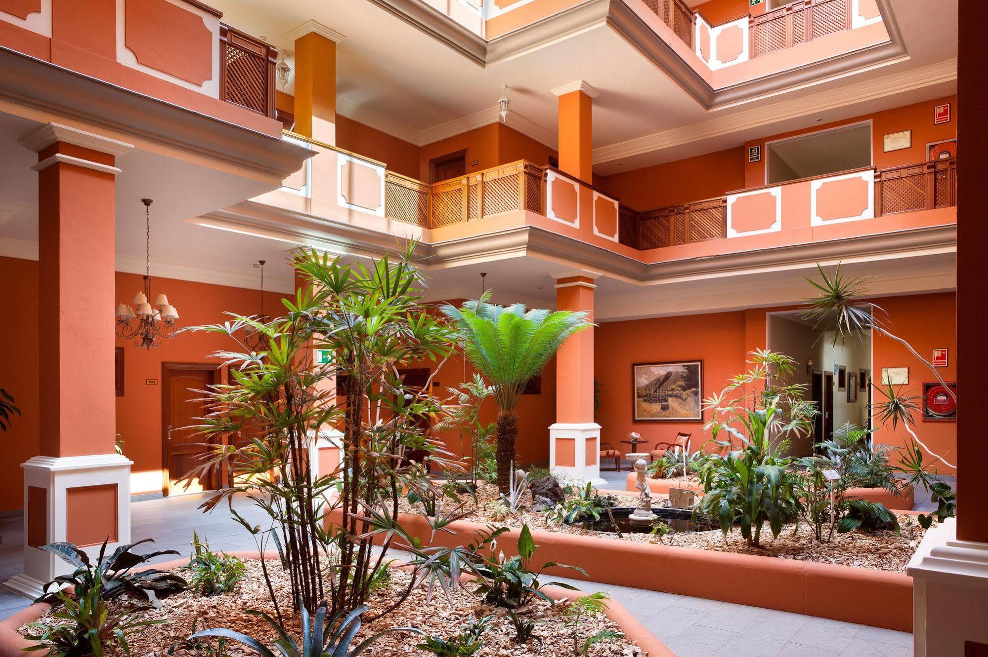 Riu Garoe Puerto de la Cruz (Tenerife)