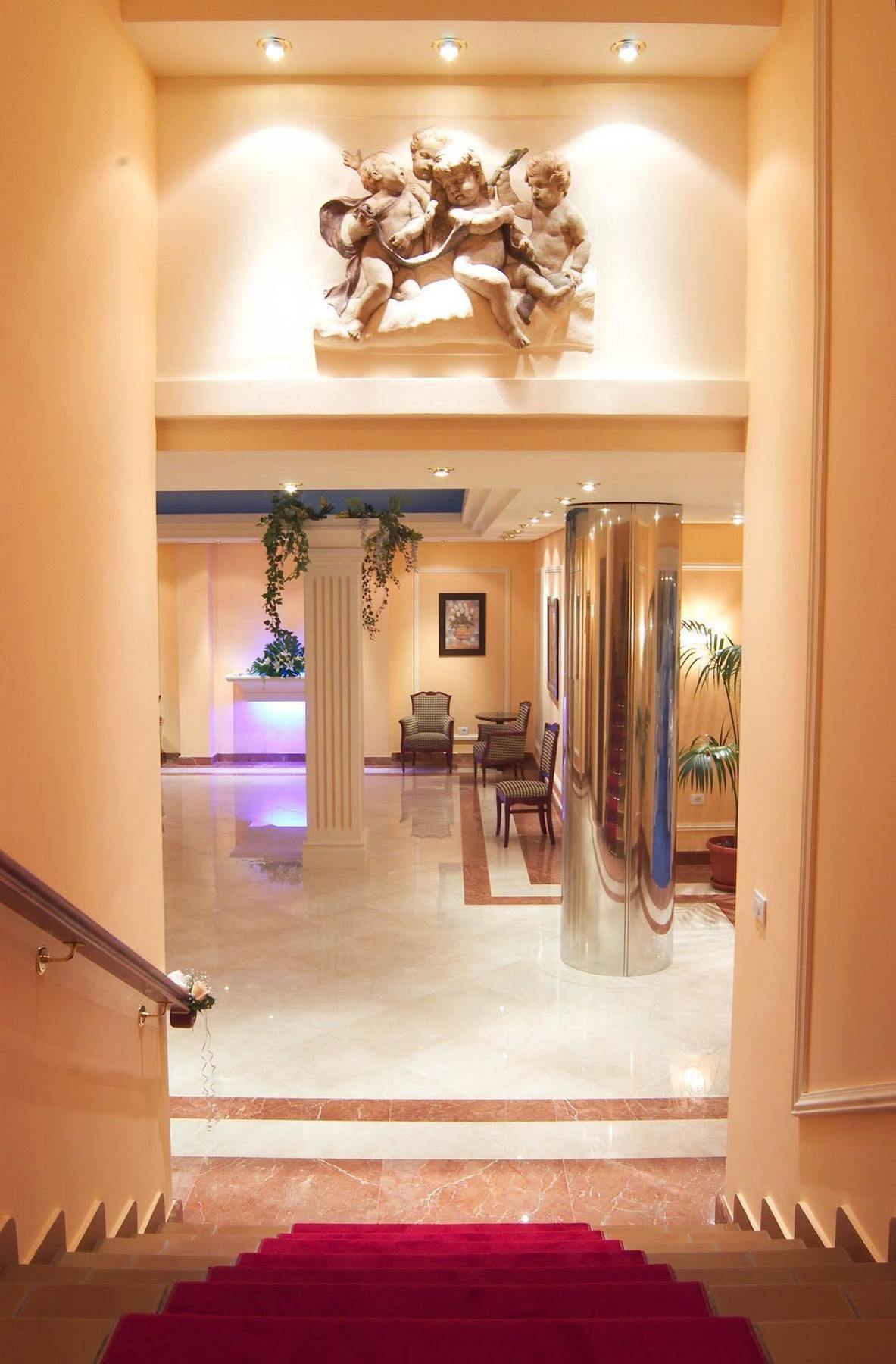 Riu Garoe Hotel 4*