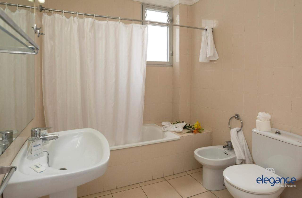Hotelli Elegance Miramar