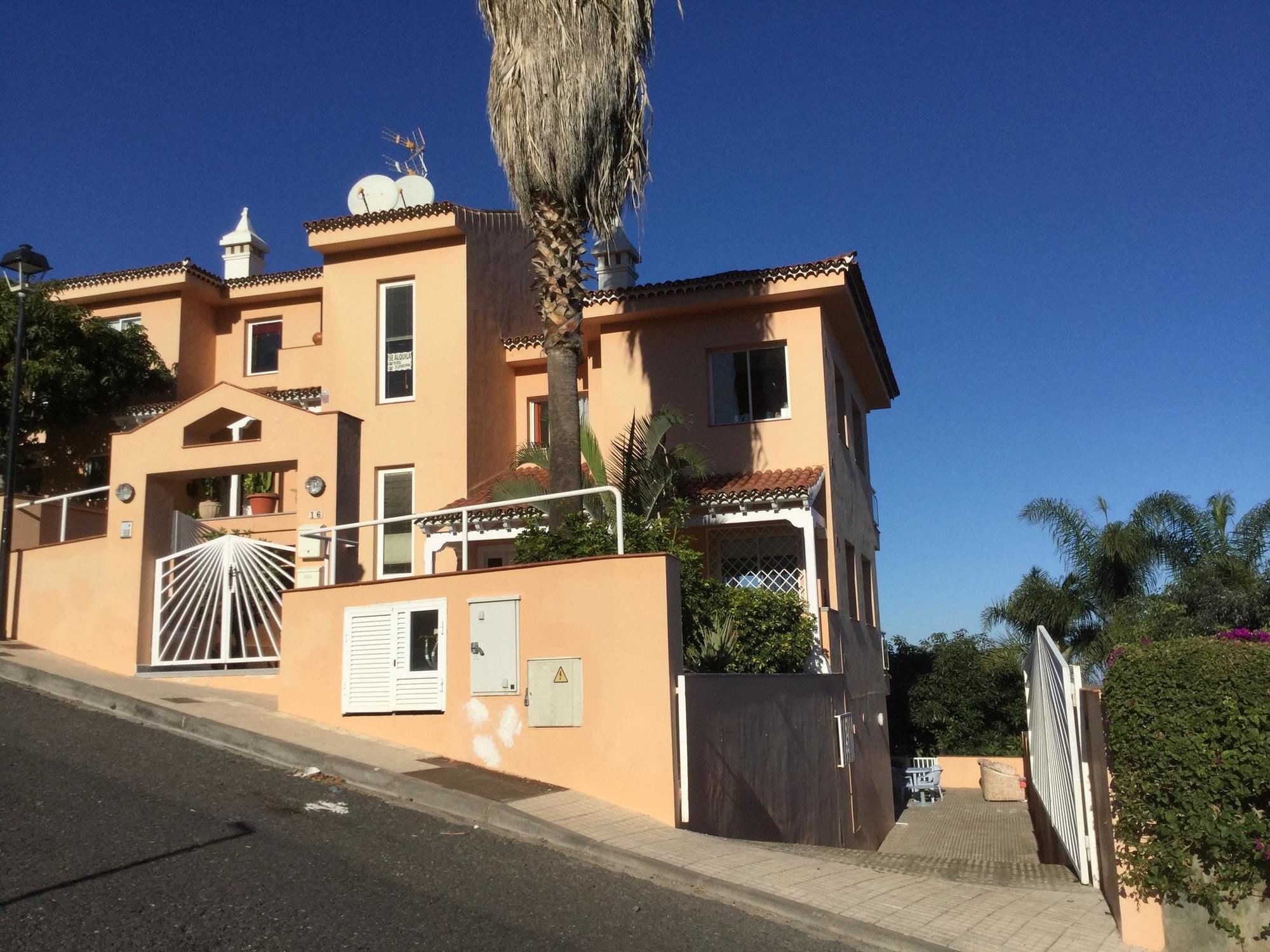 With One Bedroom In Puerto De La Cruz, With Wonderful Sea Vi