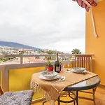 Salamander Vacational Home With Balcony And Fantastic Views