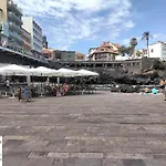 Designer 1 Bedroom Apartment White Tree 2 Minutes To The Beach In The City Center, Puerto De La Cruz, Tenerife