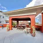 La Hoya Downtown Apartments