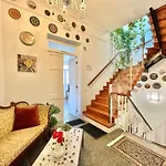 La Hoya Downtown Apartments