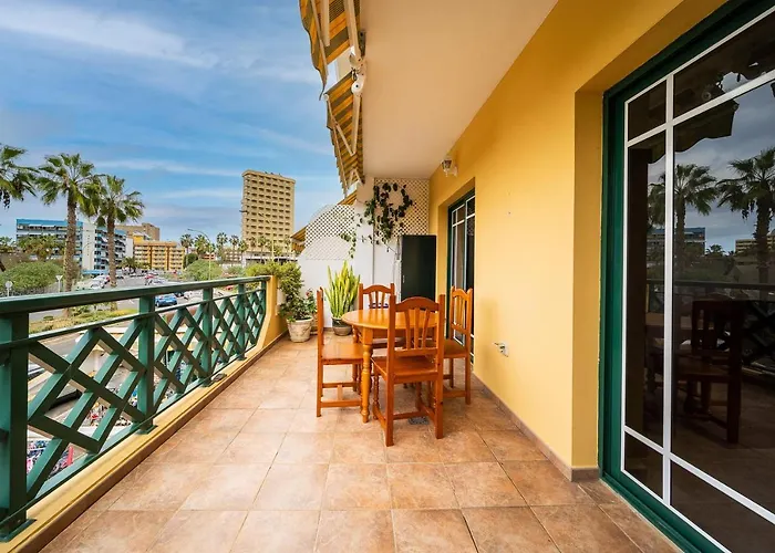 Costa Paradise: Lovely Apartment Near The Beach