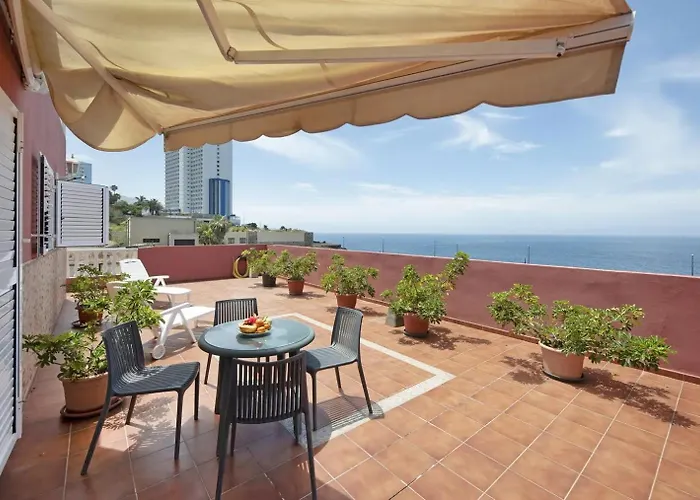 Stunning 2-Bed House In Puerto De La Cruz