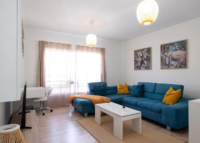 Spacious And Bright Apartment Summa Haus