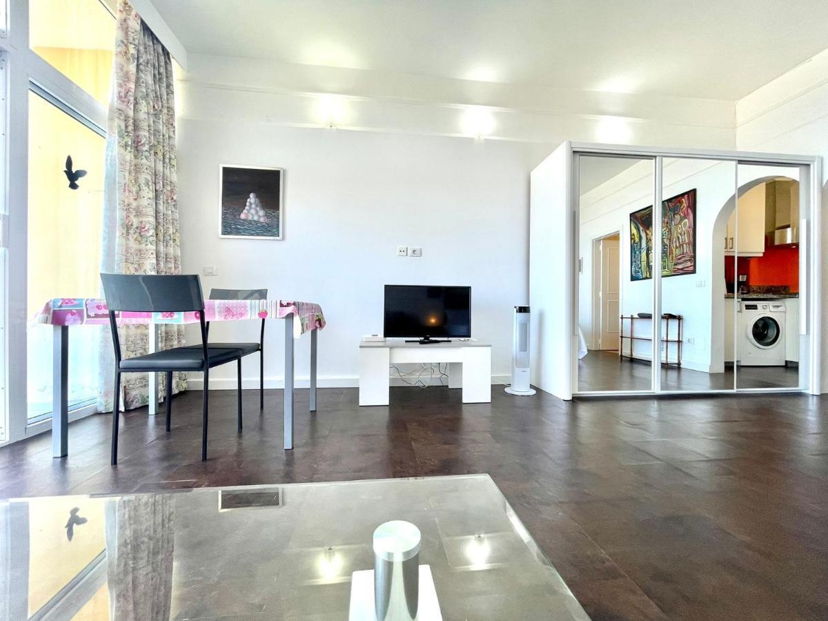 Studio With Direct View Of The Atlantic, Heated Pool, Wifi, 250 Meters To The Beach Apartment *