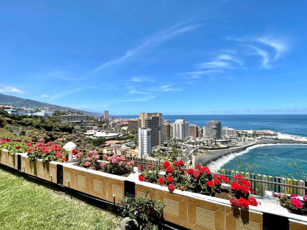 Apartment Studio With Direct View Of The Atlantic, Heated Pool, Wifi, 250 Meters To The Beach Puerto de la Cruz (Tenerife)