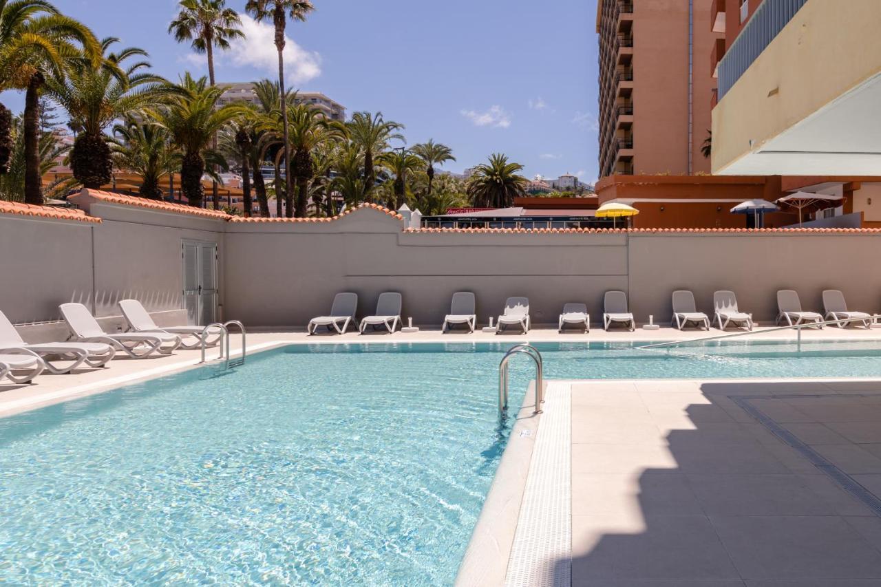 Apartment Palmeras Playa Studio: Pools, Beach, Sun & Shore