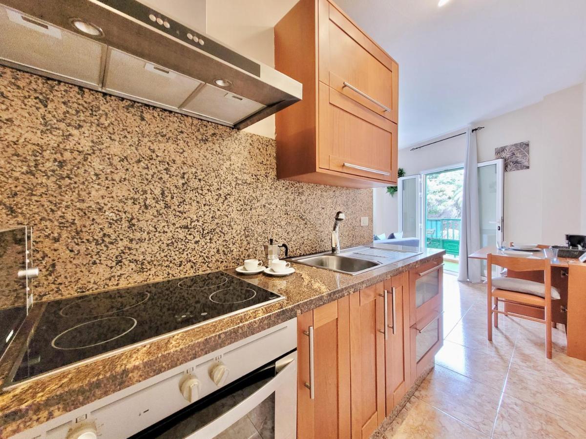 Plaza Apartment *
