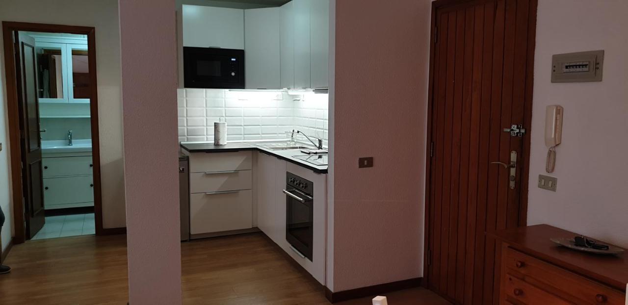 Apartamento Recién Renovado, Con Parking Appartement