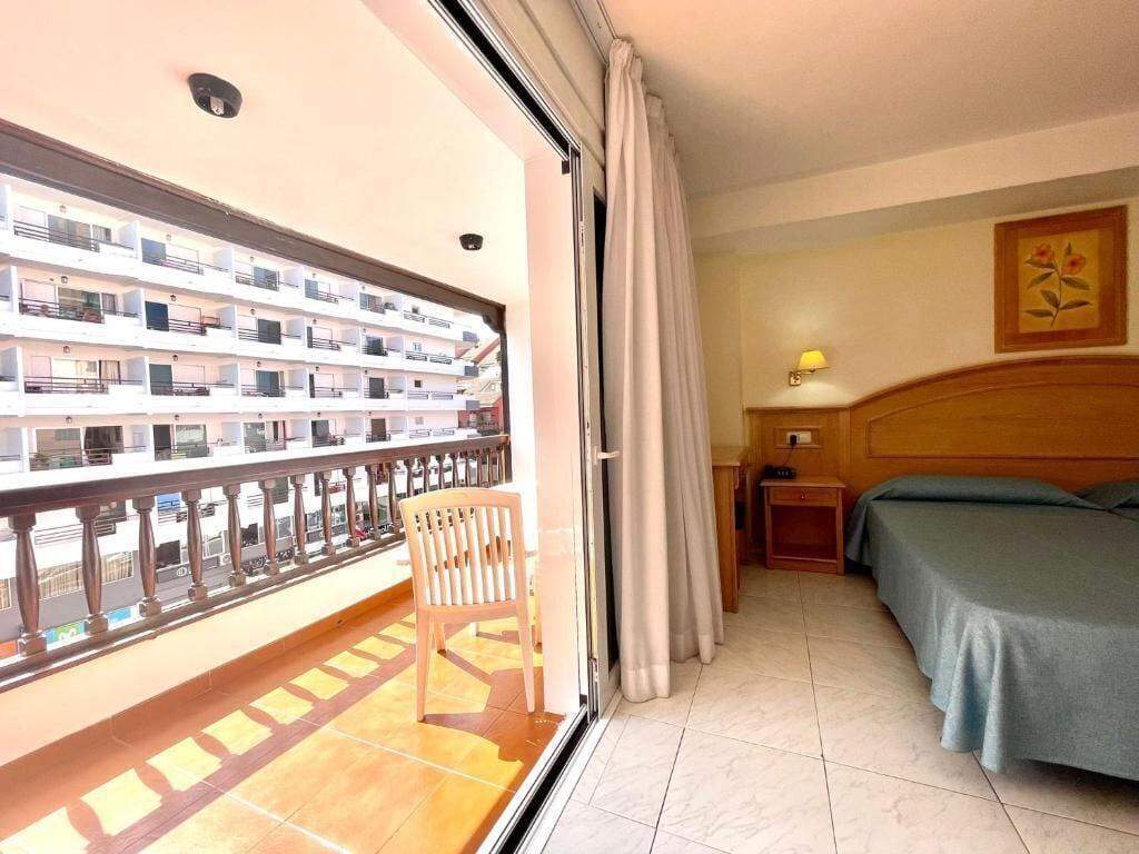 Park Plaza Hotel 2*