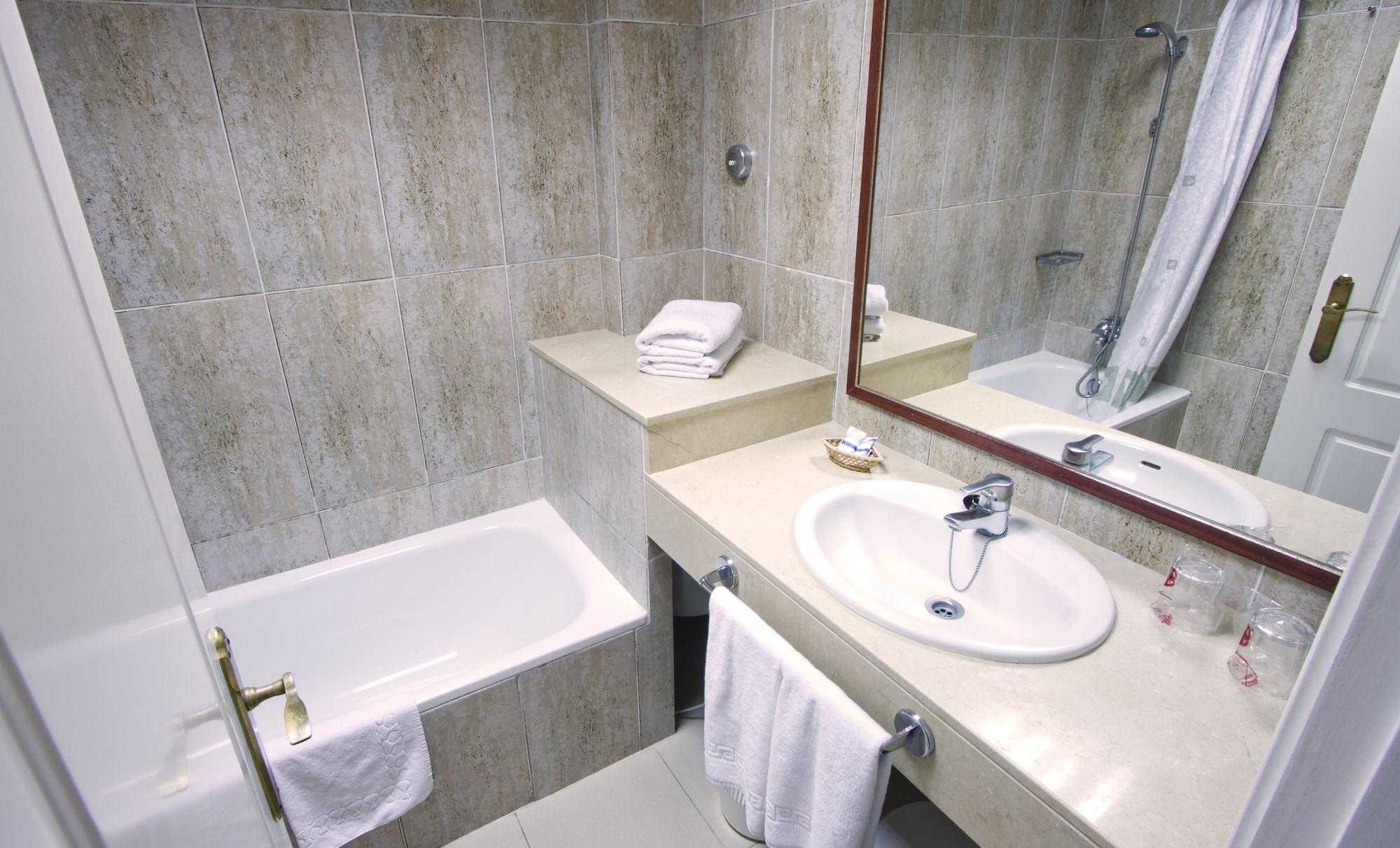 Khách sạn Rf Astoria - Adults Only