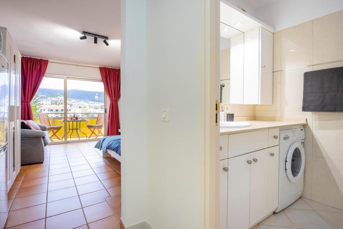 Salamander Vacational With Balcony And Fantastic Views Huoneisto *
