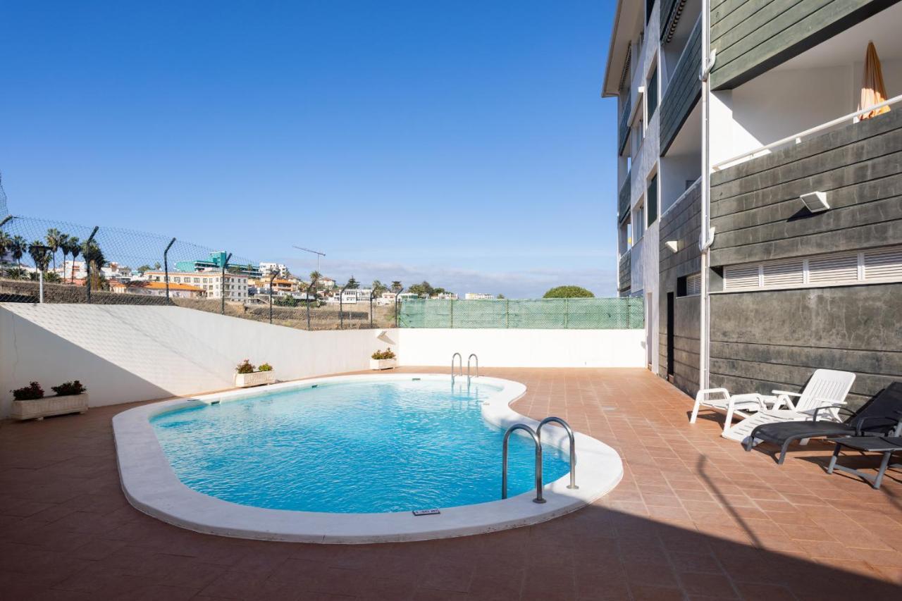 Lightbooking Tenerife Apartment