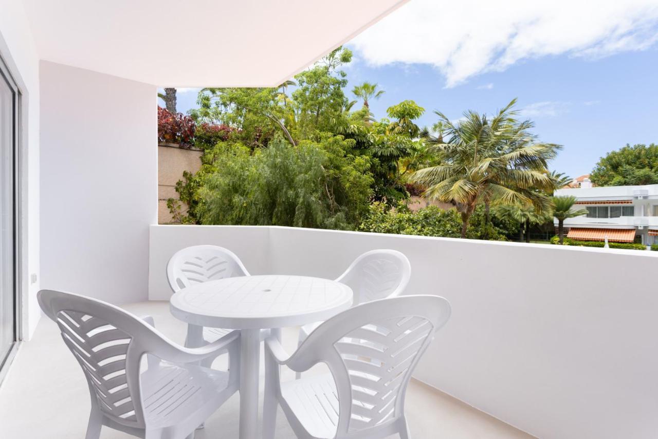 Eden White Molino Paradise Apartment *