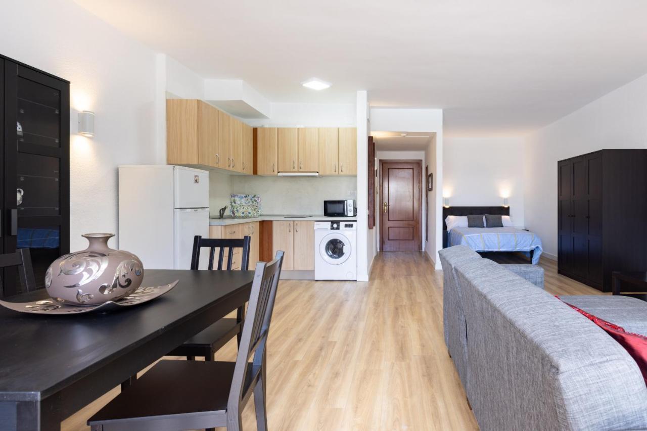 Eden White Molino Paradise Apartment