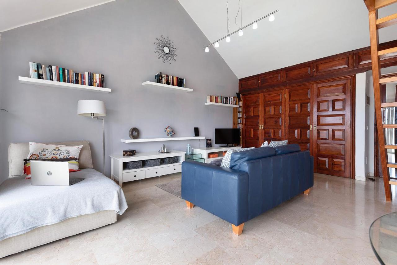 Huoneisto Atico Sunset Loft Terraza Y Piscina Puerto de la Cruz (Tenerife)