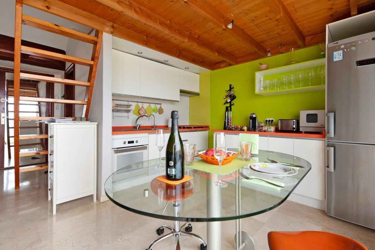 Huoneisto Atico Sunset Loft Terraza Y Piscina Puerto de la Cruz (Tenerife)