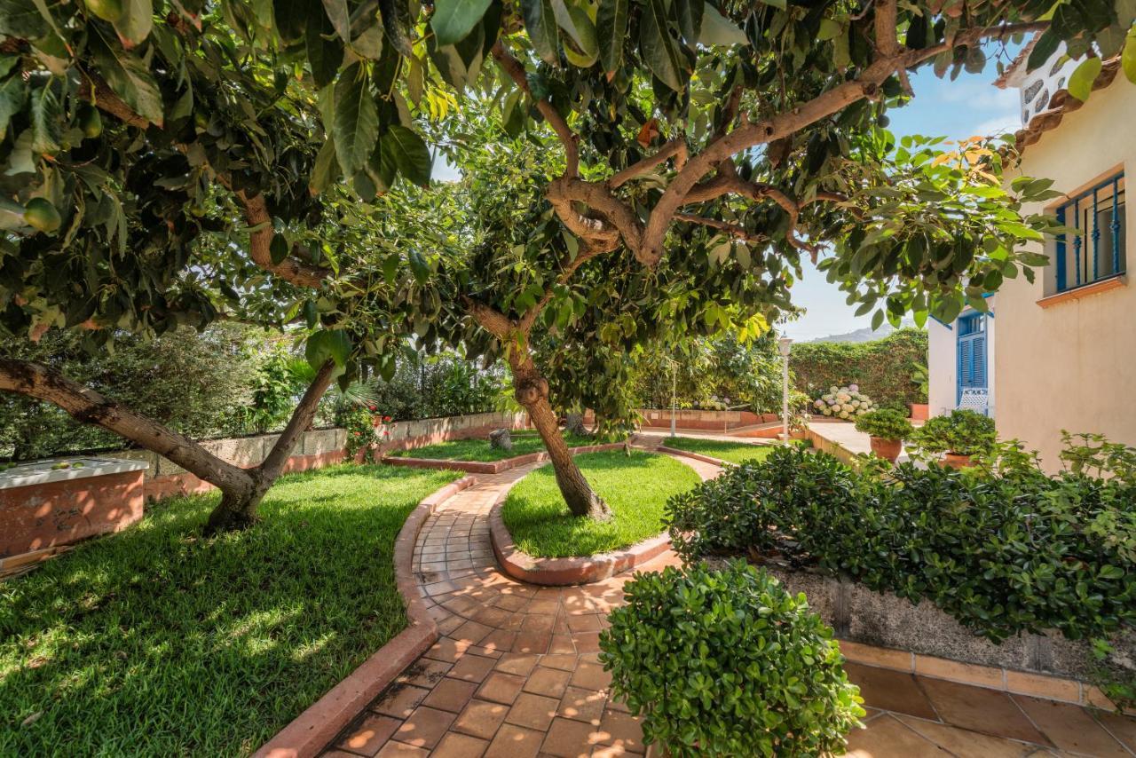 La Hacienda Grande *