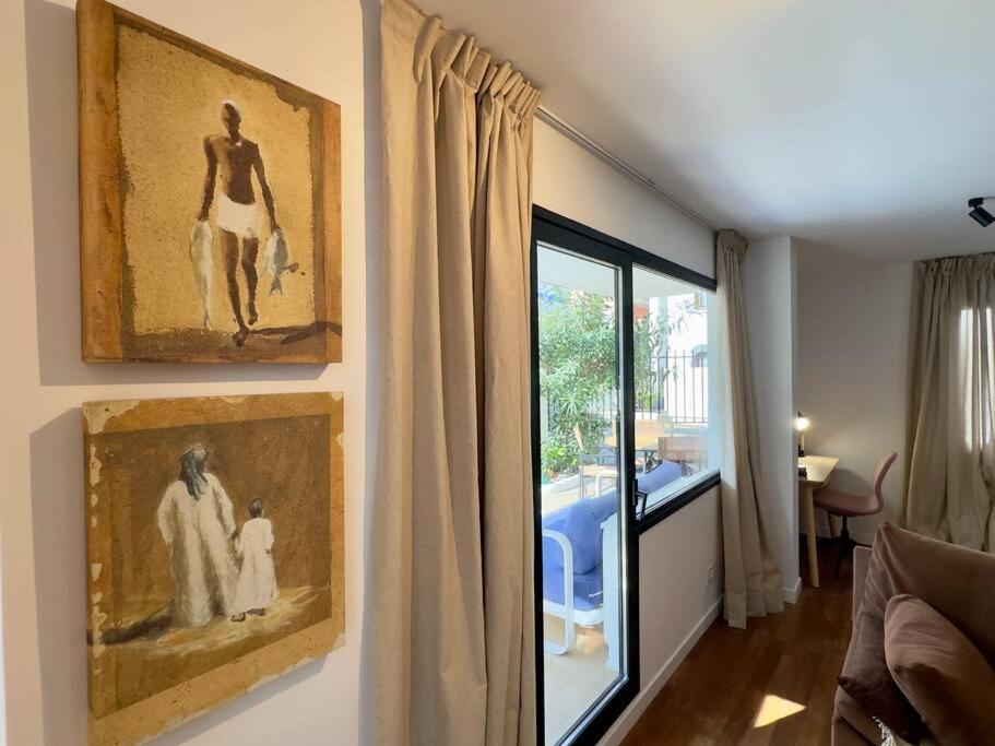 Apartment Centric And Bright -