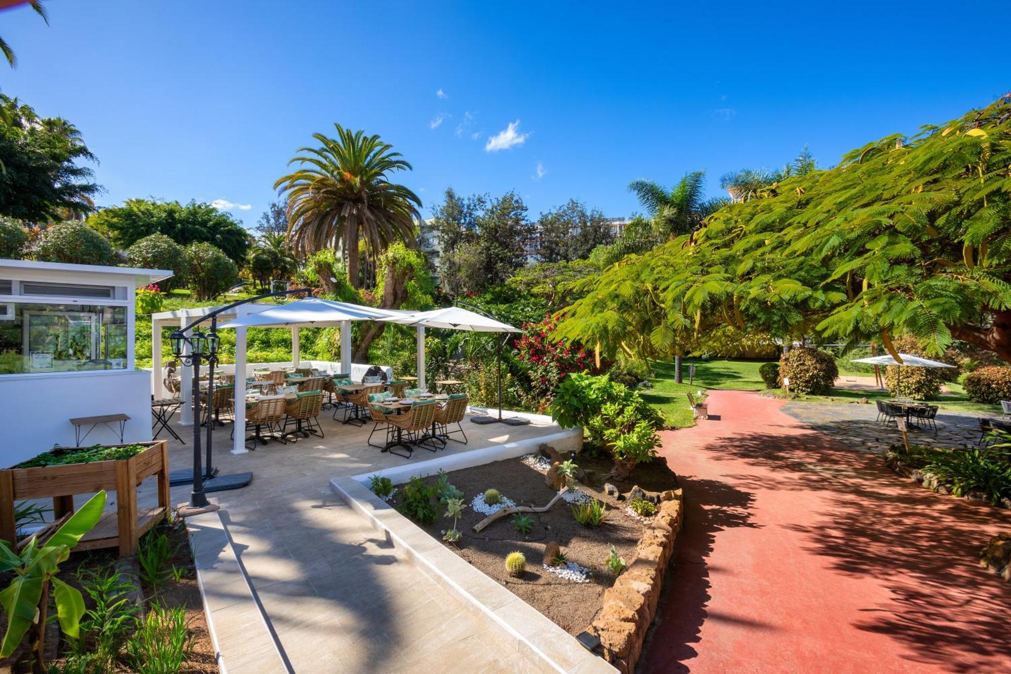 Parque Vacacional Eden Resort