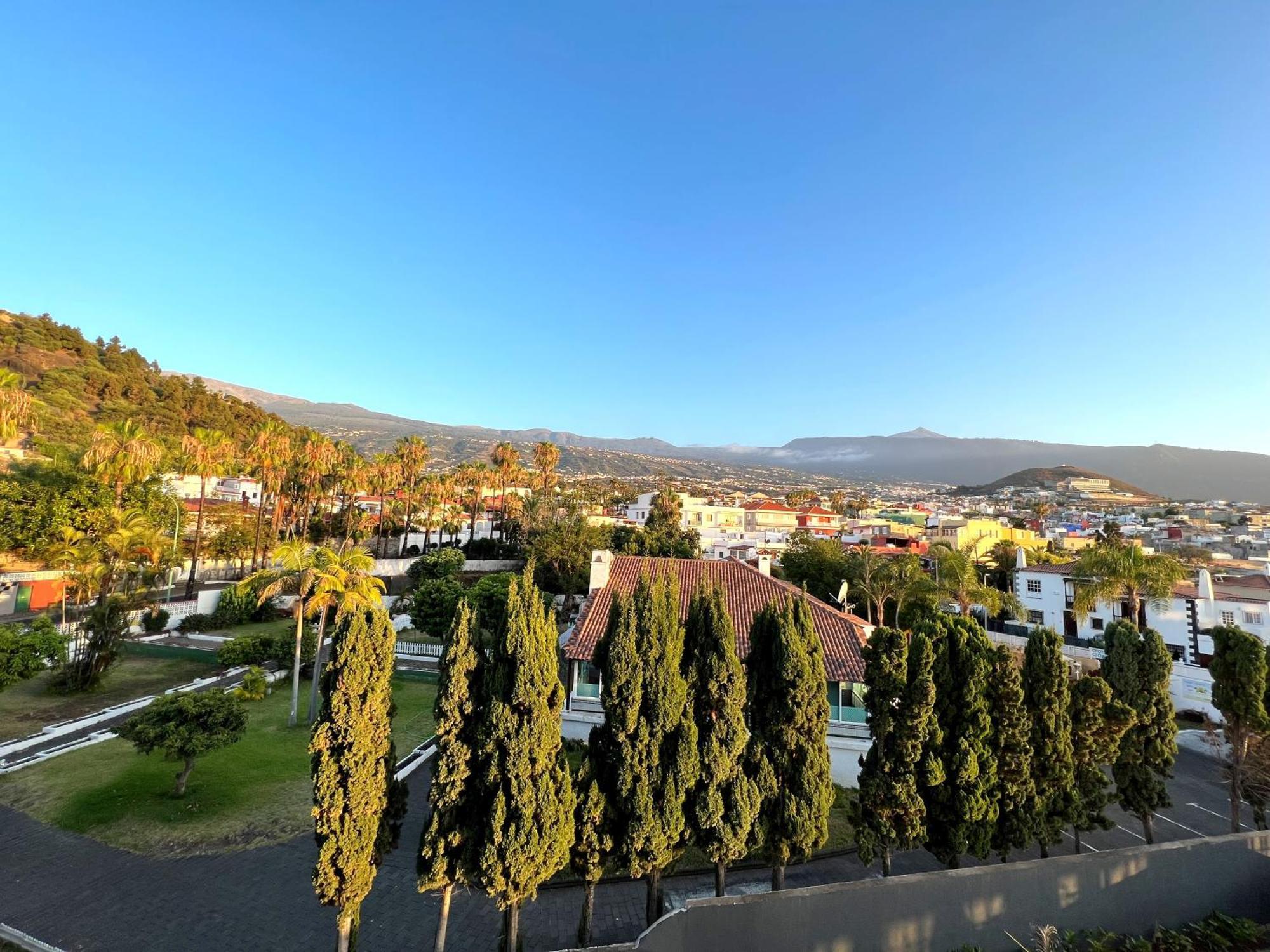 Lujoso Apartamento Completo, Piscina, Terraza Con Vistas Al Teide *