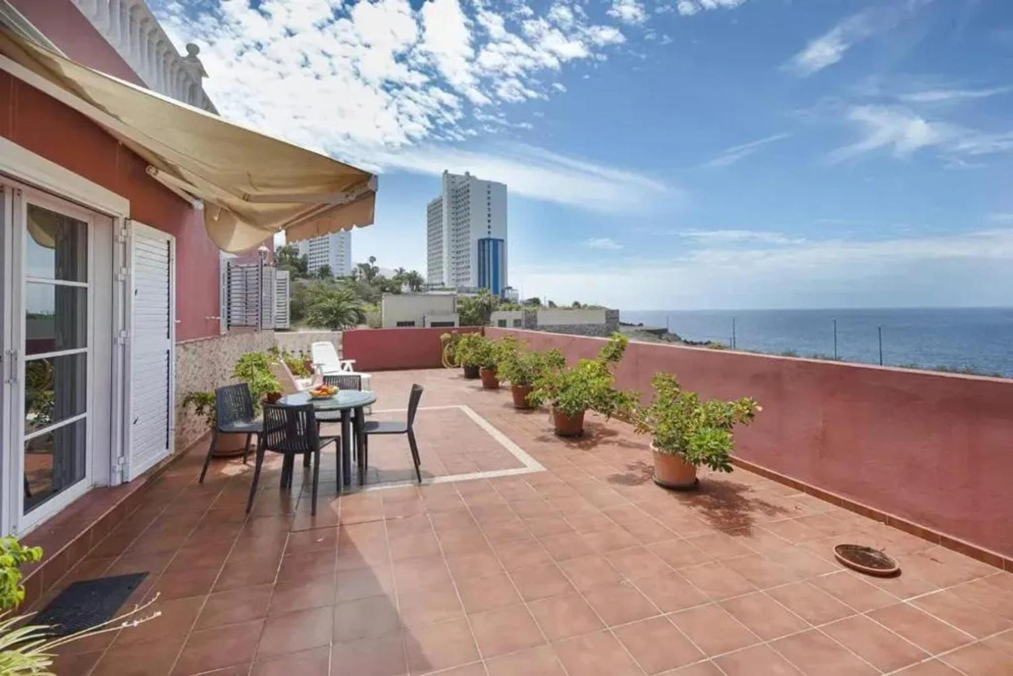 Apartment Bright In 90m² Sea View *