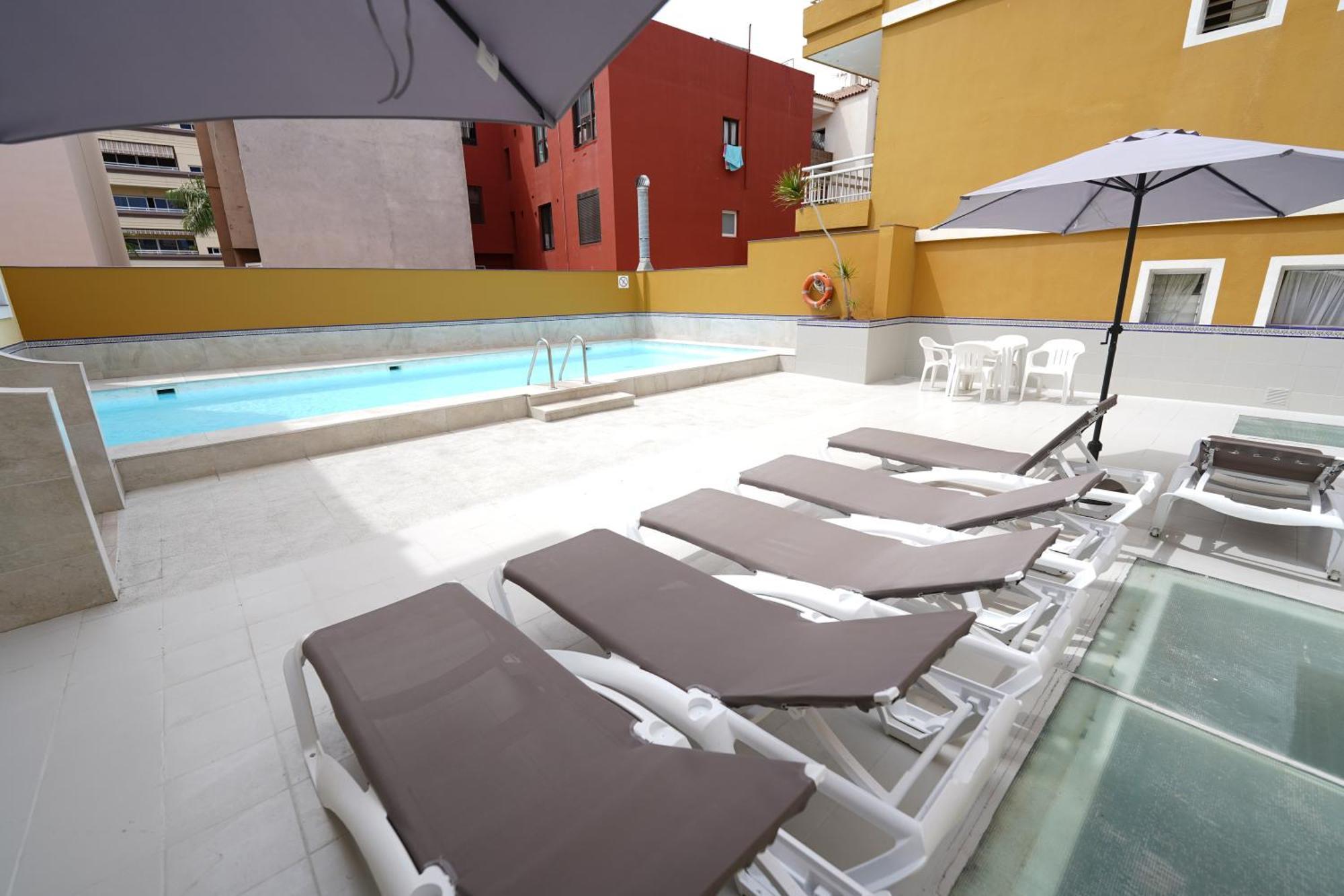 Khách sạn Rf Astoria - Adults Only