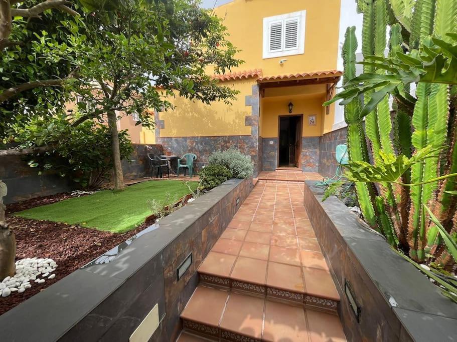 La De Simon Villa *