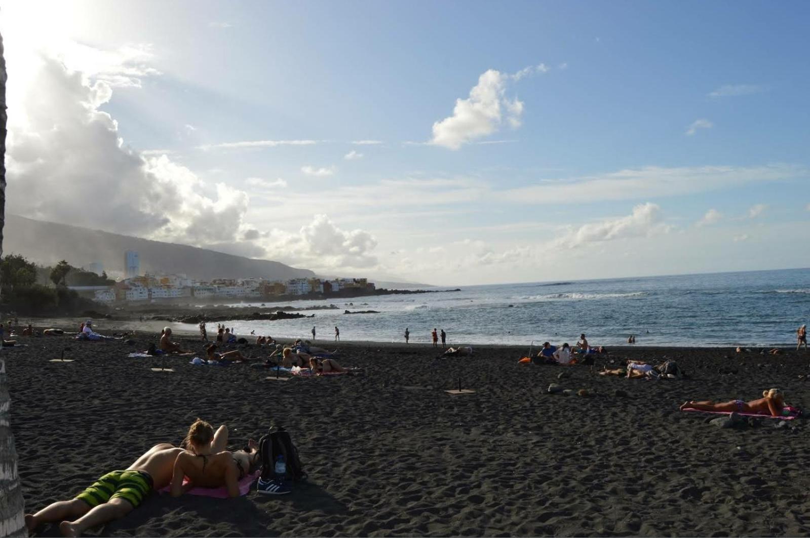 Designer 1 Bedroom White Tree 2 Minutes To The In The Center, Puerto De La Cruz, Tenerife *