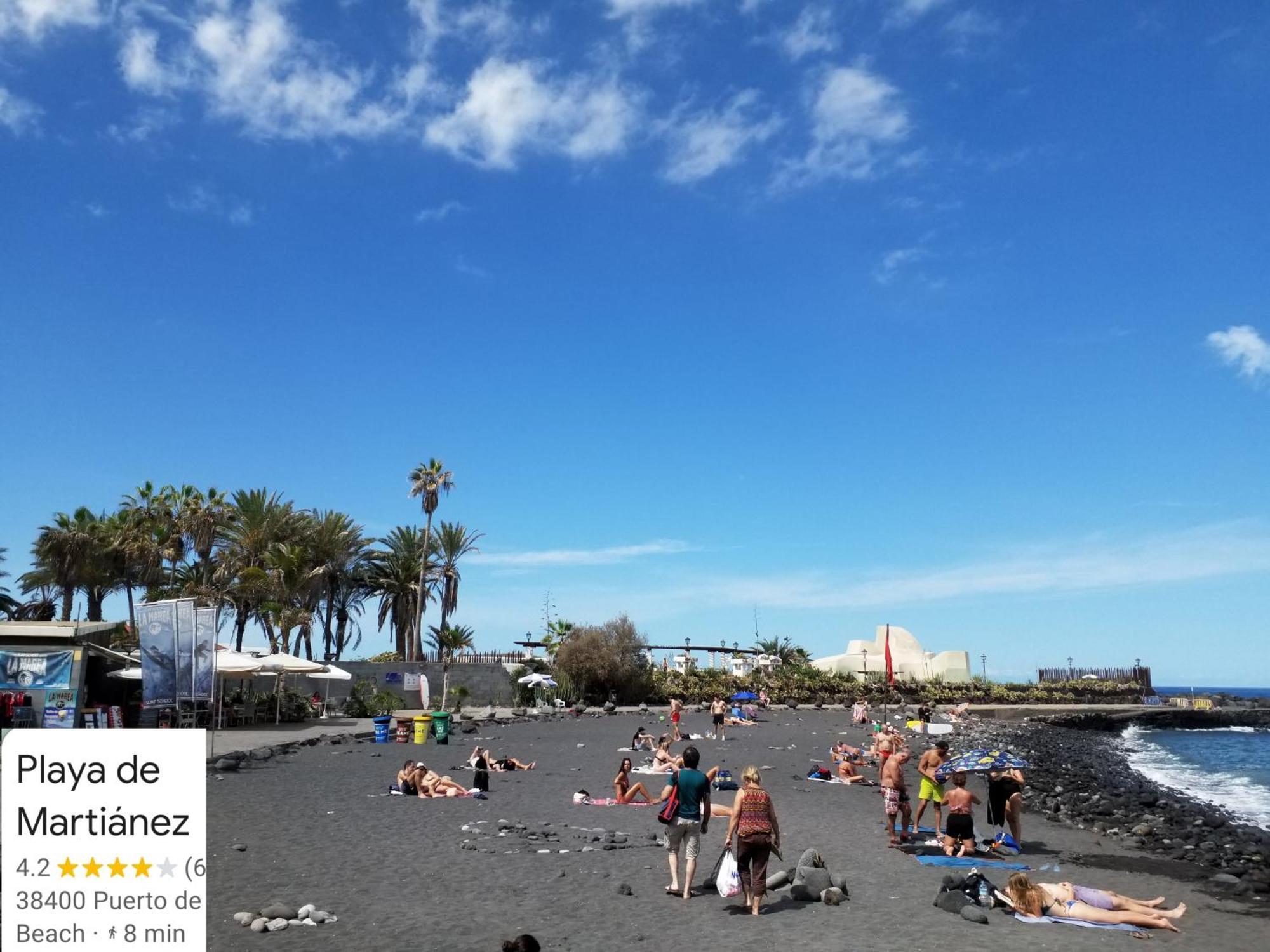 Designer 1 Bedroom White Tree 2 Minutes To The In The Center, Puerto De La Cruz, Tenerife Apartment *