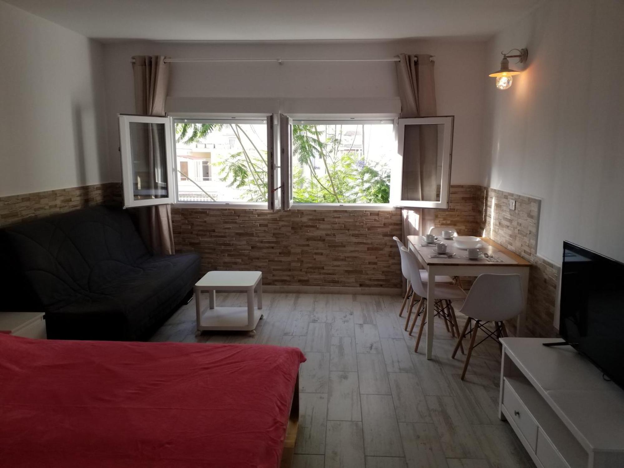 Apartment Designer 1 Bedroom White Tree 2 Minutes To The In The Center, Puerto De La Cruz, Tenerife *