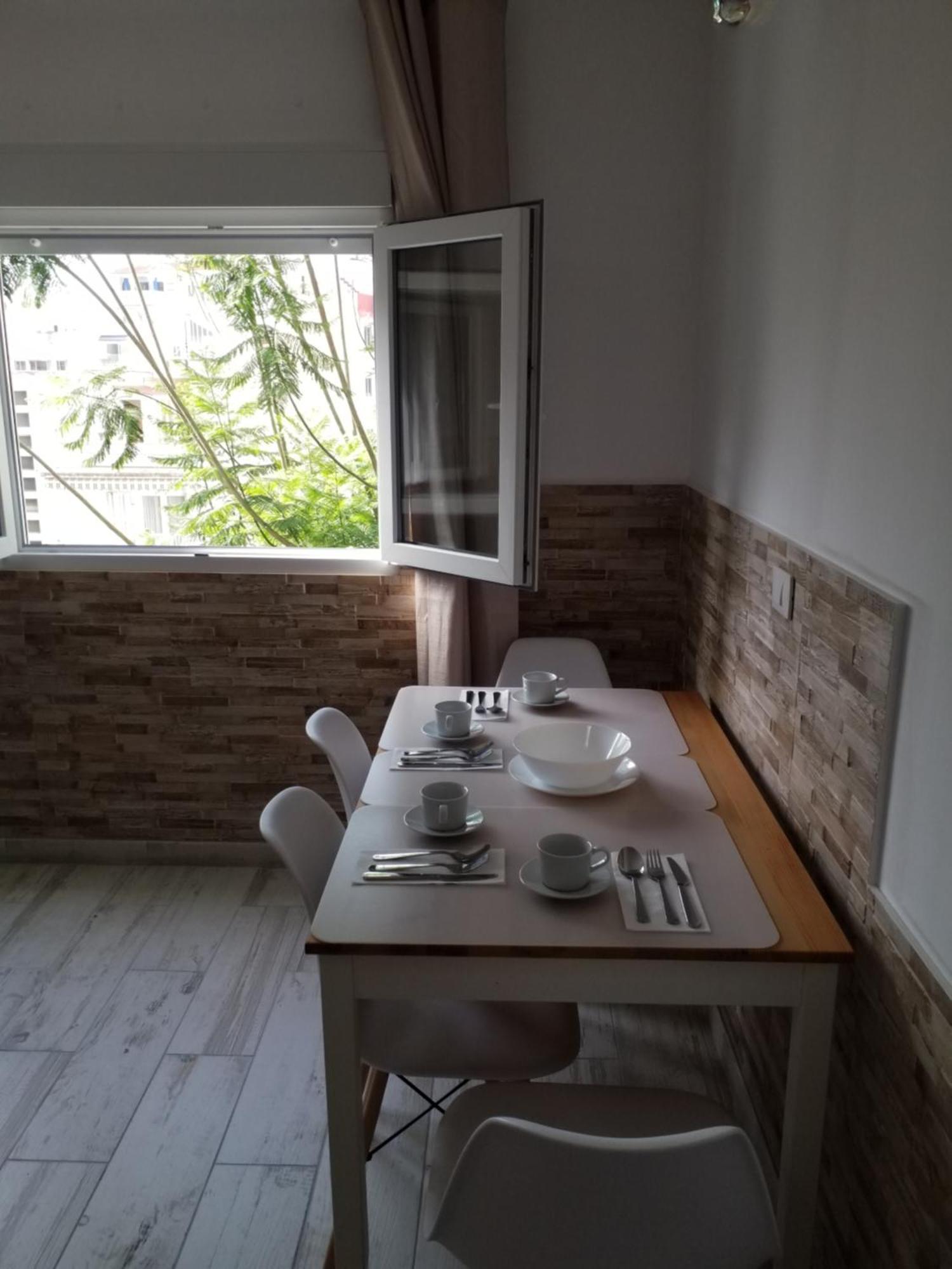 Designer 1 Bedroom White Tree 2 Minutes To The In The Center, Puerto De La Cruz, Tenerife * Puerto de la Cruz (Tenerife)